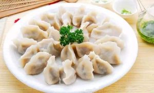 冬至吃饺子是为了纪念谁?