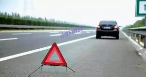 跟着懂懂学驾驶:高速路容易发生二次事故