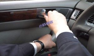 跟着懂懂学驾驶:平时停车有什么讲究