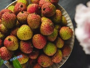 荔枝吃多了会上火吗怎么办?