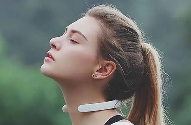 肩颈疼痛怎么办?2个缓解肩颈酸痛的动作