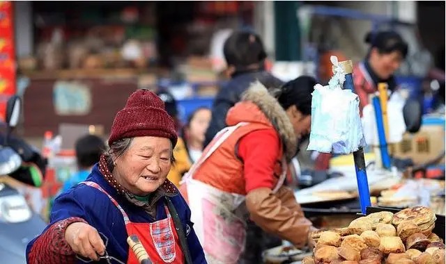 回农村发展什么项目好?一年赚个10万左右