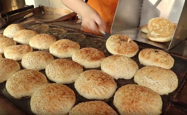 小区周围四家卖烧饼的